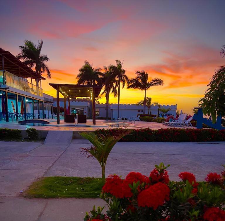 Hotel Castillo Del Mar ริออชชา ภายนอก รูปภาพ